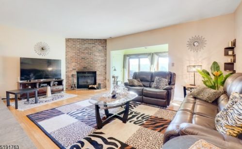 166 Gettysburg Way, Lincoln Park NJ  07035-1821 exterior