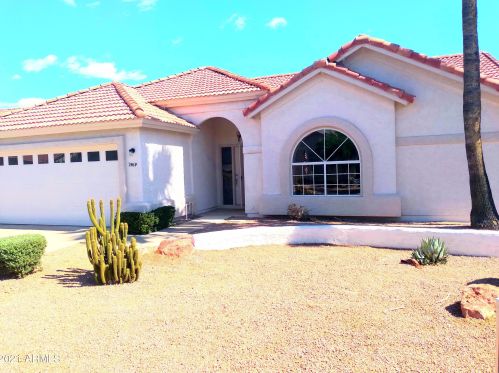 1569 Torrey Pines Ln, Chandler AZ  85249-8523 exterior