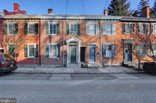 225 South St, Carlisle, PA 17013-2890