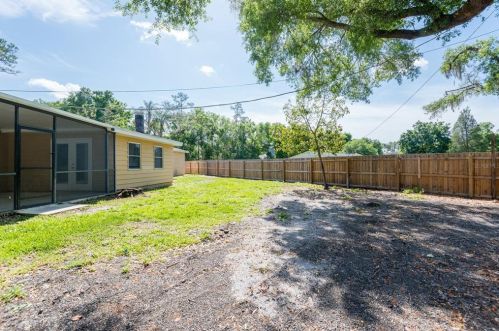 5476 Lk Le Clare Rd, Lutz FL  33558-8013 exterior