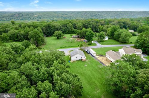 2166 Bucks Mill Rd, Strasburg VA  22657-5347 exterior