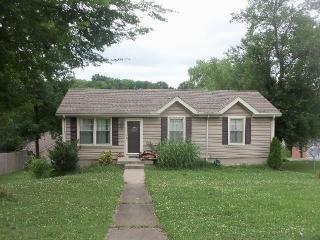 235 Savely Dr, Hendersonville, TN 37075-2948