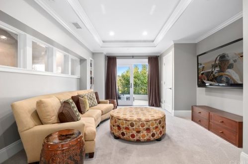 1921 Windward Ln, Newport Beach CA  92660-3816 exterior