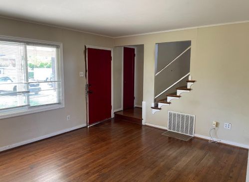 703 Flynn Ave, Redwood City CA  94063-2930 exterior