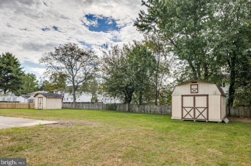2423 Branch Pike, Riverton NJ  08077-4262 exterior