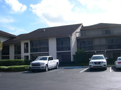 3200 Twin Lakes Ter, Fort Pierce, FL 34951-2981
