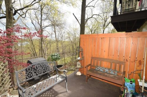 413 Woodland Hl Rd, White Plains NY  10603-3135 exterior
