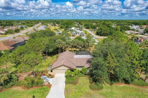 157 Angol St, Punta Gorda, FL 33983-5324