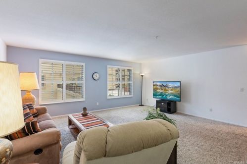 2005 Burton St, San Diego, CA 92111-7053