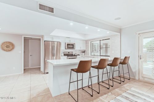 5629 Thunderbird Rd, Scottsdale, AZ 85254-3741