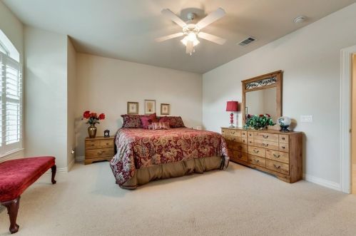 8817 Crestview Dr, Denton TX  76207-8601 exterior