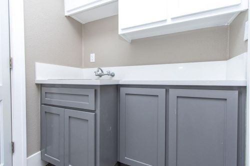 1812 Golf Rd, Turlock CA  95380-9746 exterior