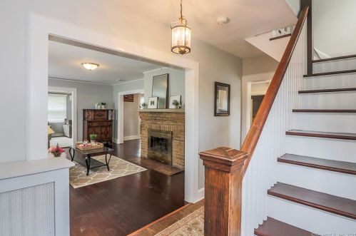 31 Grandview Ave, Stamford, CT 06905-4804