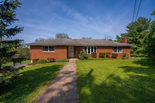 1410 Lieb Rd, Easton, PA 18040-8113