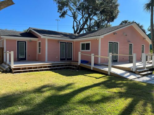 19 27th Ave, Isle Of Palms SC  29451-2442 exterior