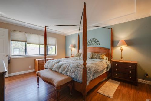 427 Myrtle Ct, Benicia CA  94510-1451 exterior