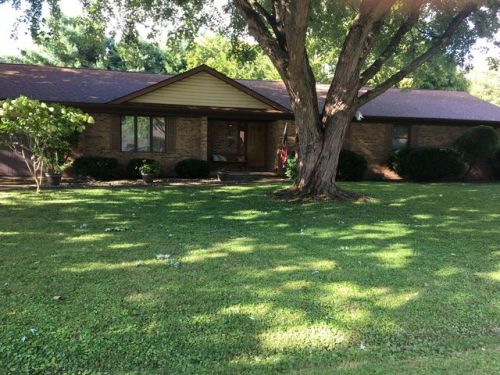 1180 Watson Dr, Crawfordsville, IN 47933-2271