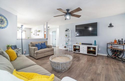 1654 Donner Way, Woodland CA  95695-5564 exterior