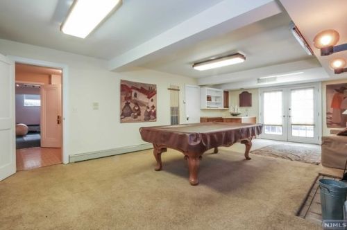 960 Lincoln Pl, Teaneck NJ  07666-2608 exterior