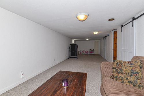 933 101, Milwaukee WI 53214-2513 exterior