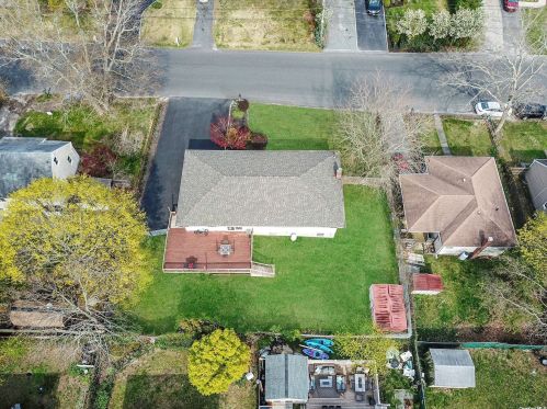 18 Titmus Dr, Manor Park, NY 11950-2012