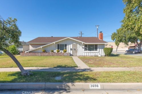 3698 Del Rey Dr, San Bernardino, CA 92404-1869