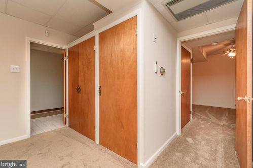 556 Leverington Ave, Philadelphia PA 19128-3314 exterior