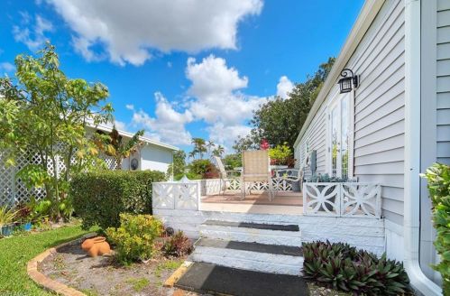 38 Le Mans Dr, Naples FL 34112-9126 exterior