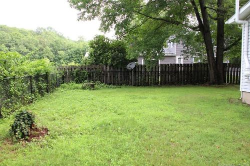 5 Kelsey Ave, Lyme CT  06371-1210 exterior