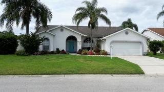 5607 61st St, Bradenton, FL 34203-9751