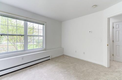 159 Azalea Dr, Groton CT  06340-4126 exterior