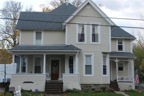 2670 Hamilton St, Weedsport, NY 13166-9794
