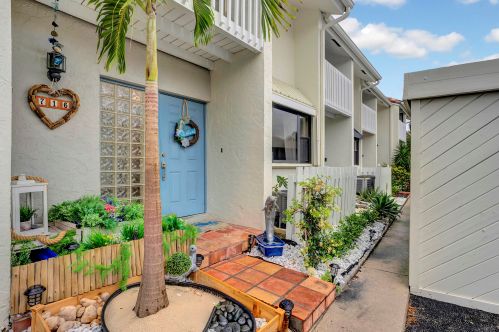 716 20th Ln, Boynton Beach, FL 33435-2421