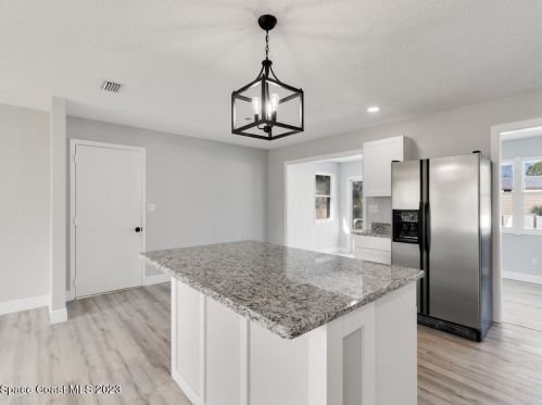 1509 Polynesian Ln, Sebastian FL  32958-6535 exterior