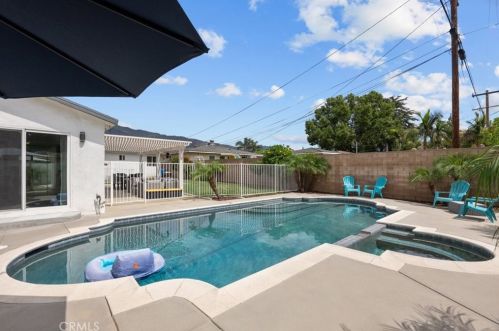 744 Carroll Ave, Glendora CA  91741-3525 exterior