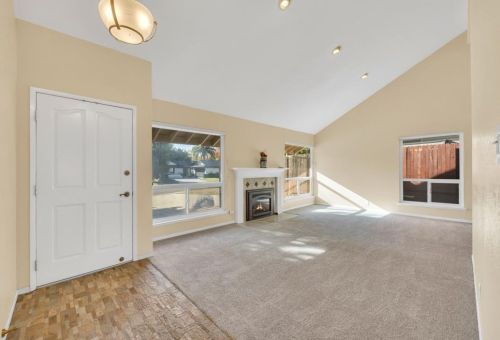 5820 Merlindale Dr, Citrus Heights CA  95610-6728 exterior