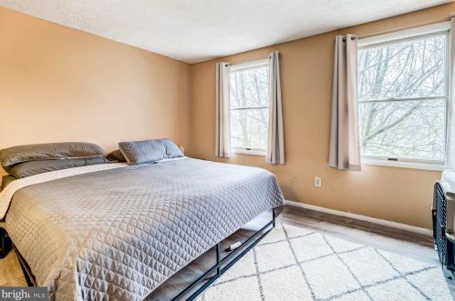 8629 Kenosha Ct, Lorton VA  22079-3045 exterior