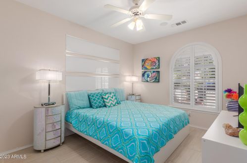 1833 Willow Tree Ct, Gilbert AZ  85234-4933 exterior