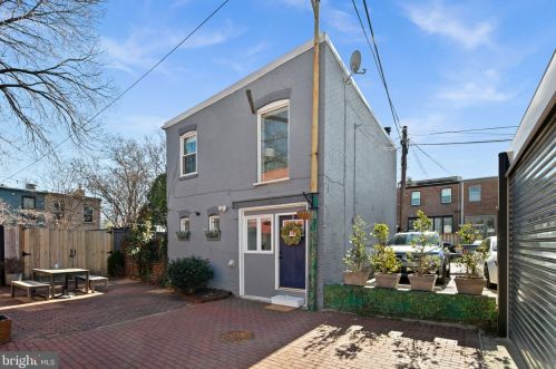 1 Windy Ct, Washington, DC 20003-2245
