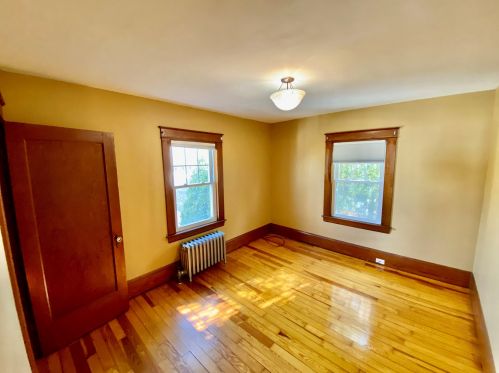 69 Hill St, Dover NH  03820-3139 exterior