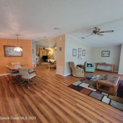 918 Hemlock St, Sebastian, FL 32976-7322