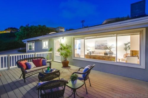 1527 Loring St, San Diego CA  92109-1765 exterior