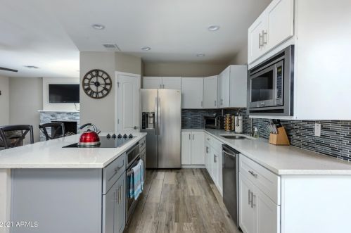 3402 35 Pl, Phoenix AZ 85032-5117 exterior