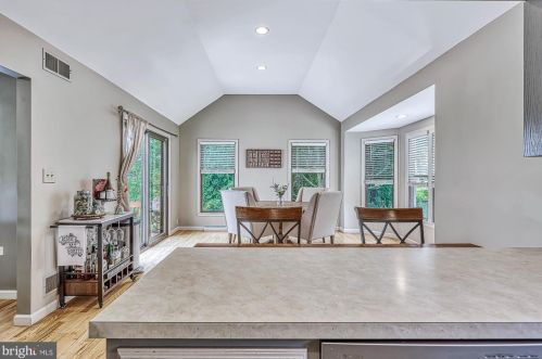 1015 Country Club Rd, Camp Hill PA  17011-1049 exterior