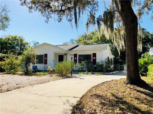 1119 63rd St, Saint Petersburg, FL 33707-3124
