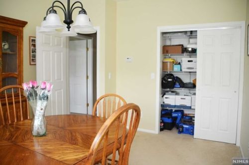5323 Richmond Rd, West Milford Lakes NJ  07480-1924 exterior