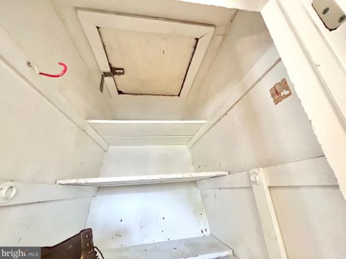 39 3rd St, Florence NJ  08518-2001 exterior