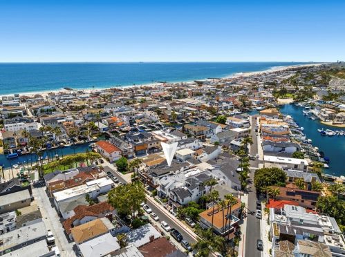 407 39th St, Newport Beach, CA 92663-3222