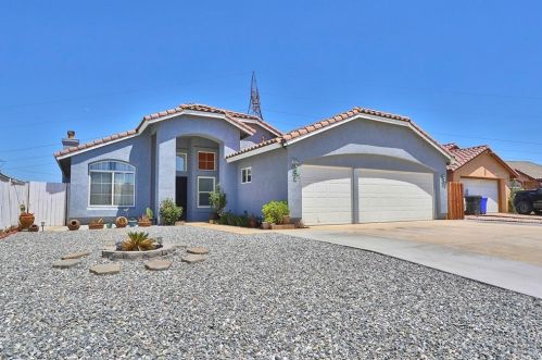 13229 Cobalt Rd, Victorville, CA 92392-7243