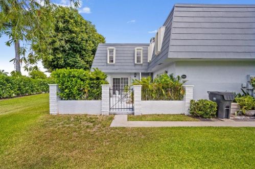 12085 Basin St, West Palm Beach, FL 33414-5755